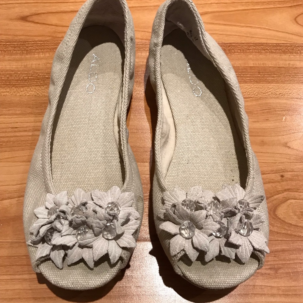 Aldo peep toe flats size 6.5